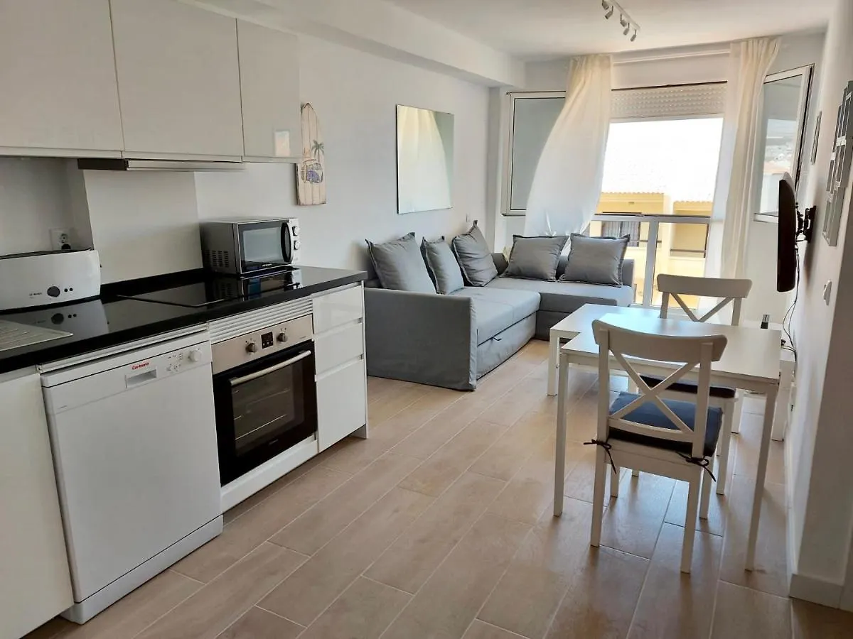 Surfers Nest El Medano Apartment